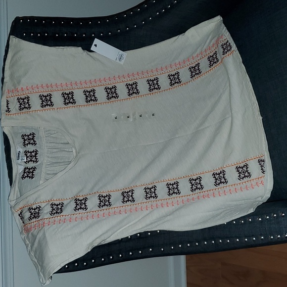 UP TO 50% OFF!! Misses Sonoma Top - Picture 1 of 6